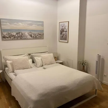 In Prenzlauer Berg Comfort And Tranquility Apartment *